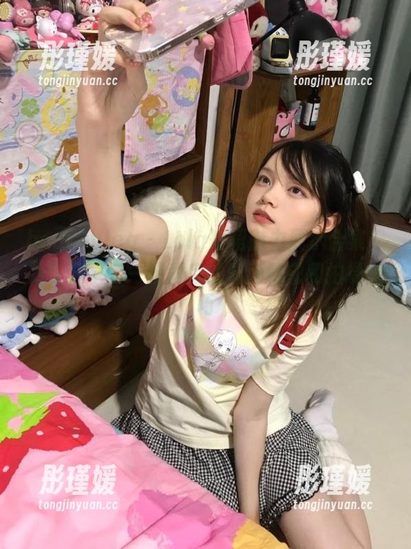 beautyleg - Lola短裙魅力展示合集，为你分享每一帧背后的时尚秘密和拍摄技巧
