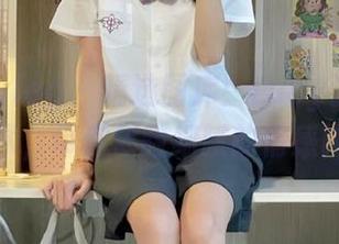 beautyleg – 精选图库：Lucy温柔写真艺术，带你体验细腻的情感瞬间