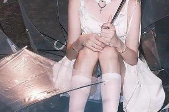 beautyleg – 尽情欣赏Mia身着体操服的美图，独家图包限时分享！