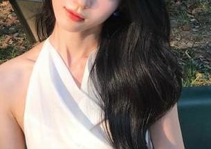 beautyleg – Miki的全套纯白写真，为你打开一扇通往梦幻与现实交汇的艺术之门