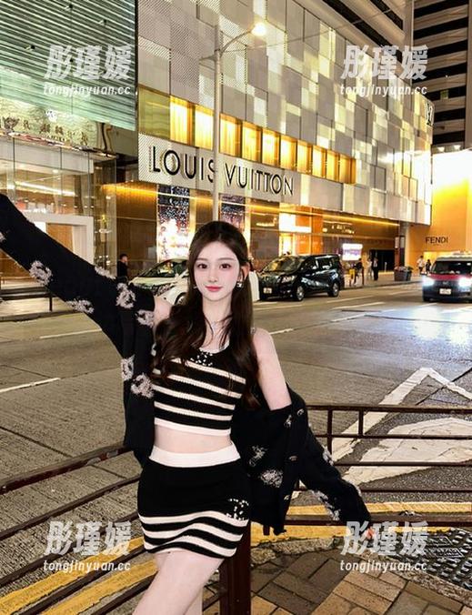 beautyleg - 跟随Miyas的步伐，探索海边写真合集中的迷人风景与故事