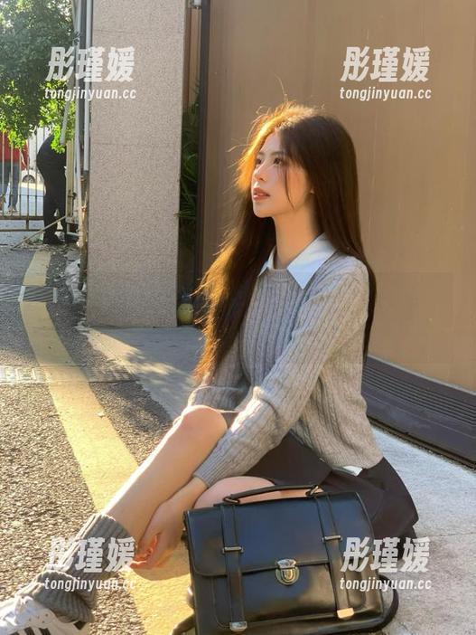 beautyleg - 无圣光的氛围中，Sunny睡衣图片完美捕捉了她的甜美气质