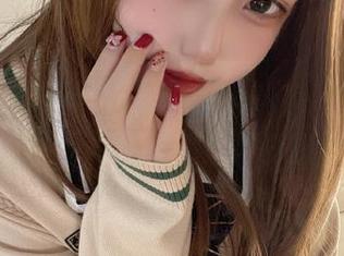 eloise软软白旗袍精美合集，快来下载这些令人心动的写真作品