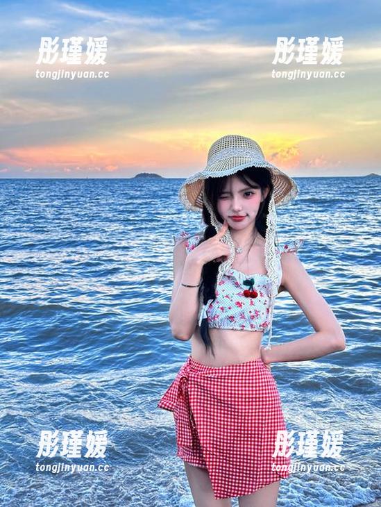 pans - 分享小彤的粉色写真集，领略她的艺术与风格