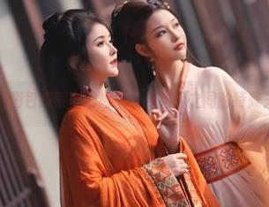 精选图包探索七七娜娜子与姐姐之间的特殊关系