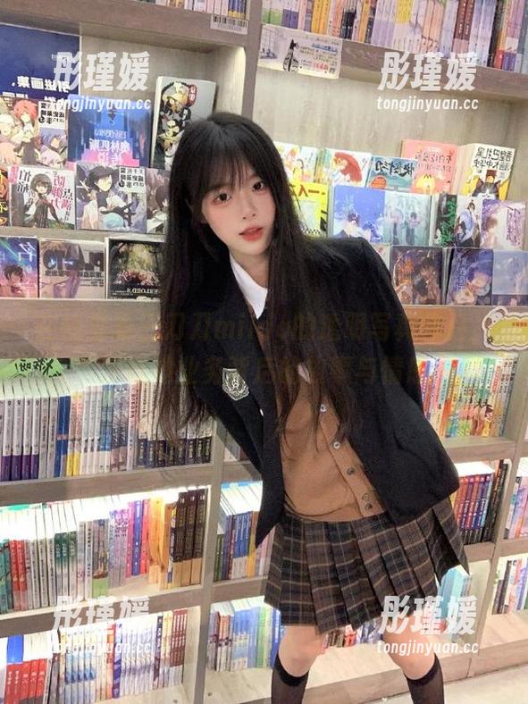 在线查看三刀刀miido的透明写真作品，发现她业务背后的故事与情感