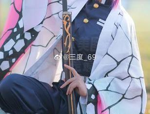 三度_69空姐的写真美图：不要笑我的自嘲，快乐才是最重要的！