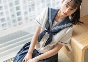 丝慕GIRL – 来看看喵小酱的最新连体衣写真资源，尽显她的俏皮与优雅！