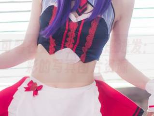 丽柜 – 可馨在办公室的灵感迸发：丰富多彩的写真图片资源