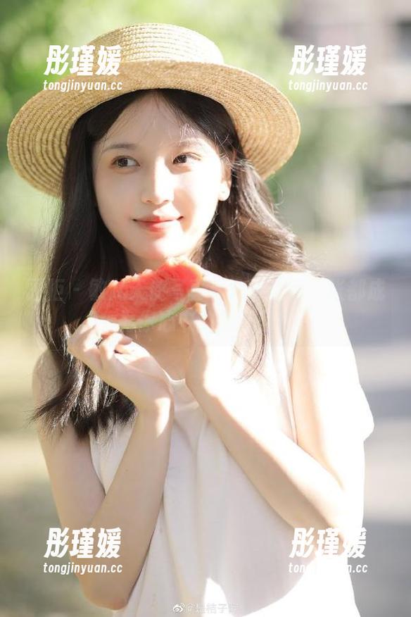 丽柜 - 敏儿天使写真精选：让每一张都成为你心中的美好回忆
