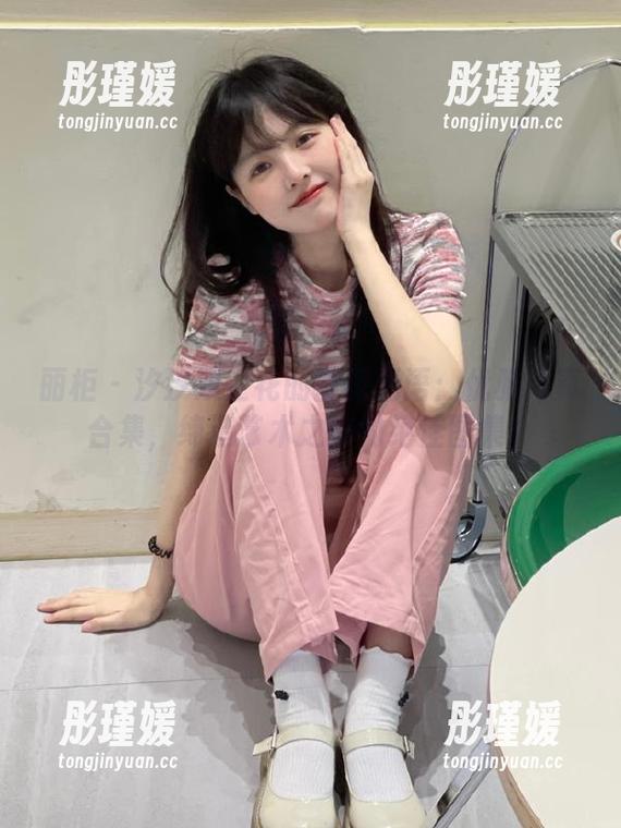 丽柜 - 汐汐双生花的童檐无语：优雅写真合集，缔造艺术之美的绝佳图集！