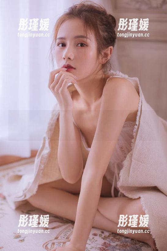 丽柜 - 王欣竹清纯写真图集：每一幅作品都洋溢着青春与朝气的气息