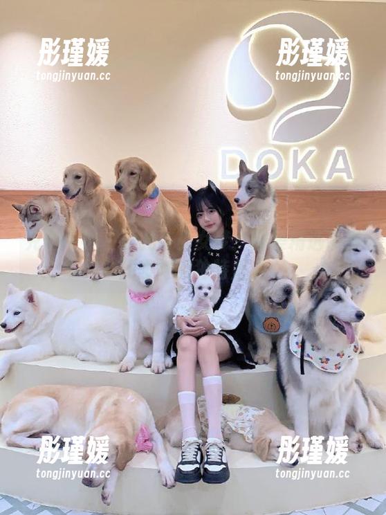 克拉女神 - 颖儿与少女梦：图集精选带你探索她的独特魅力
