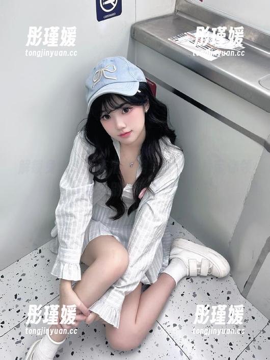 解锁兔玩映画高清格裙写真，照片带你领略别样诱惑！