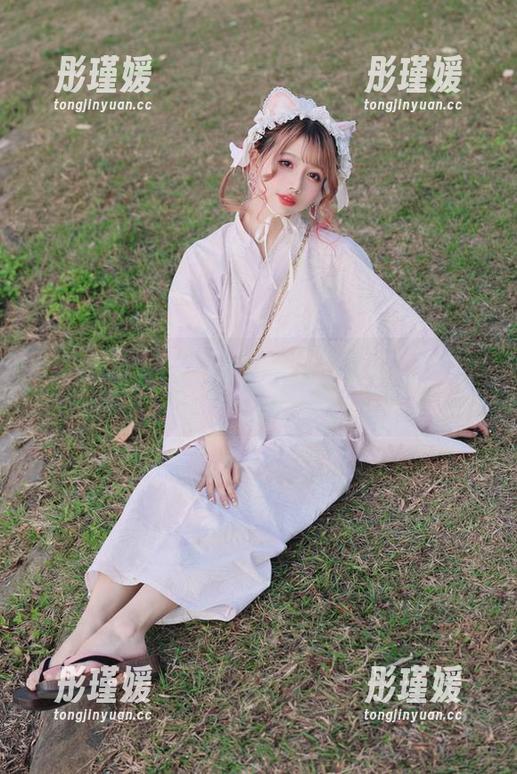 探索冲田凛花rinka的私拍，校服写真图片展现青春的无限魅力