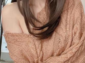 刺青Poi精彩私拍套图，眼镜赋予她与众不同的气场