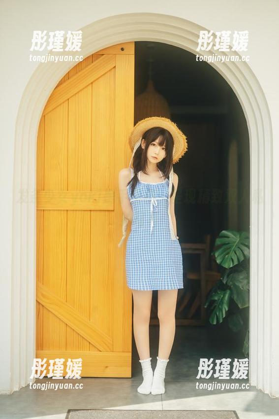 发条少女yoki携手搭档，呈现精致双人私拍写真