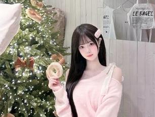 毛茸茸睡衣下的白丝憧憬，喵写真精彩图包绝妙合集