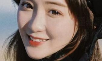喵糖映画新作震撼上线，长腿黑裙全套写真限时下载，尽在这里等你！