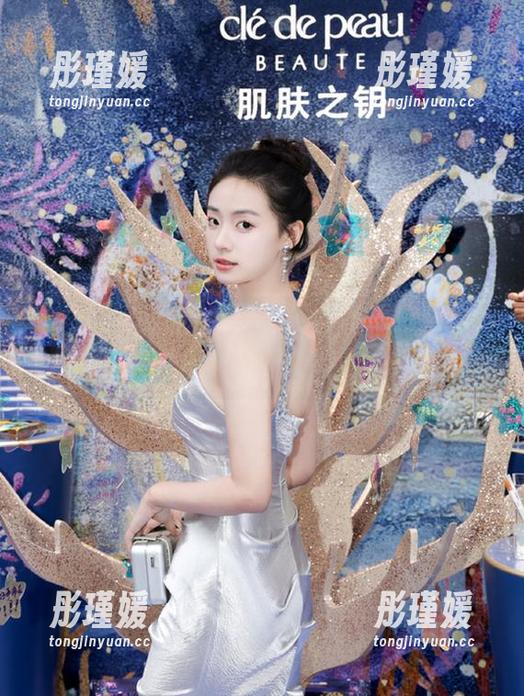 角色扮演制服图集分享，喵糖映画为你呈现最精彩的萌系人物！