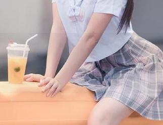 细腻动人的瞬间，喵糖映画白T少女高清套图，让你忍不住想赞叹！