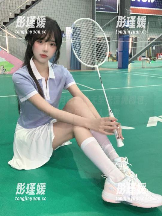 嗲囡囡 - 探秘月音瞳的无圣光清纯图包，清新自然风格引人入胜