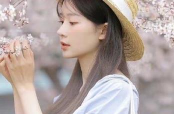 头条女神 – 乔安牛仔裤写真集：时尚与个性的精彩资源展示