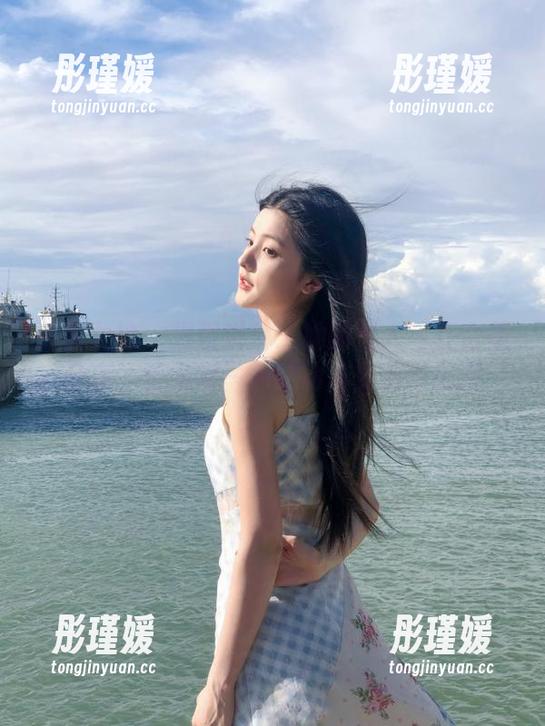头条女神 - 发现琳琳：她的佳人写真合集分享，记录每一刻的动人灵魂与风采