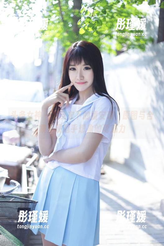 头条女神 - 黑皮衣下的童安琪，原图与合集呈现超乎想象的诱惑力
