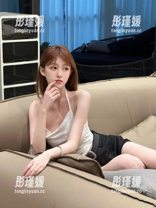 微密圈 - 奔跑的晶骡子最新比基尼套图资源，荷尔蒙飙升，带来夏日清凉体验！