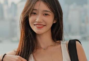微密圈 – 高清原图福利：小猫咪ck制服写真，尽显甜美与俏皮的时尚风采