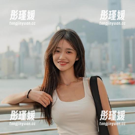 微密圈 - 高清原图福利：小猫咪ck制服写真，尽显甜美与俏皮的时尚风采