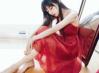 让你目不转睛的“小鹿鹿shikaJK”最新套图，甜美与诱惑并存，满足你的所有幻想！