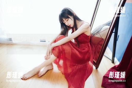 让你目不转睛的“小鹿鹿shikaJK”最新套图，甜美与诱惑并存，满足你的所有幻想！