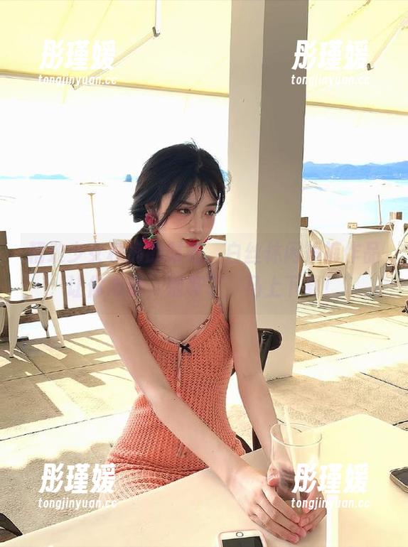 精致少女秩序的时光，白丝休闲短裤作品让你心动，别等了，马上下载！