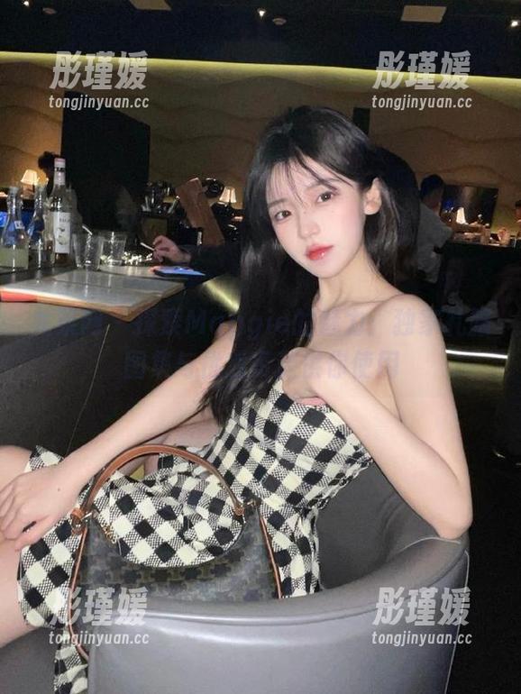 尤果网 - 探索Maggie的魅力：独家礼服图集与优质资源供你使用