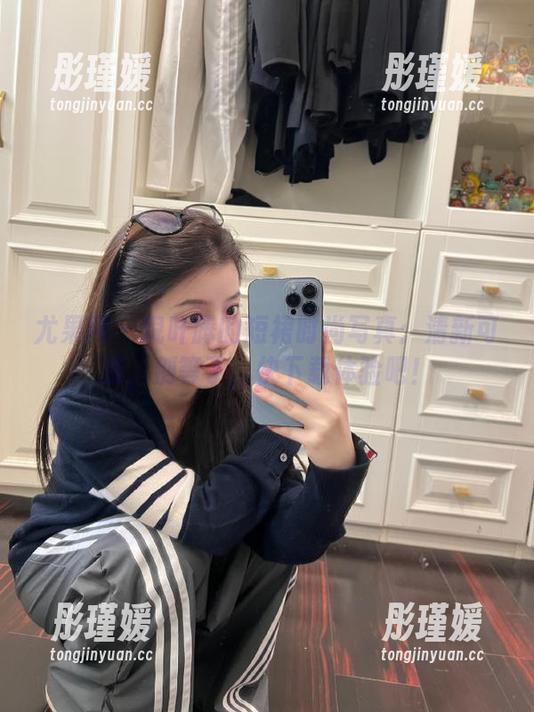 尤果网 - 倪叶腾的短裙时尚写真:清新可爱,别等了,快下载体验吧! 尤果网 - 倪叶腾的短裙时尚写真:清新可爱,别等了,快下载体验吧!