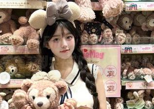 尤果网 – 奶茶Emily给你带来的美图作品，完美美脚实在让人忍不住赞叹！