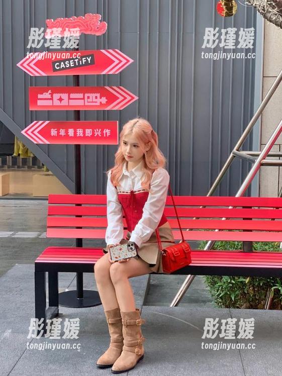 尤果网 - 小欧的白衬衫摄影作品，成为你收藏照片资源的绝佳选择