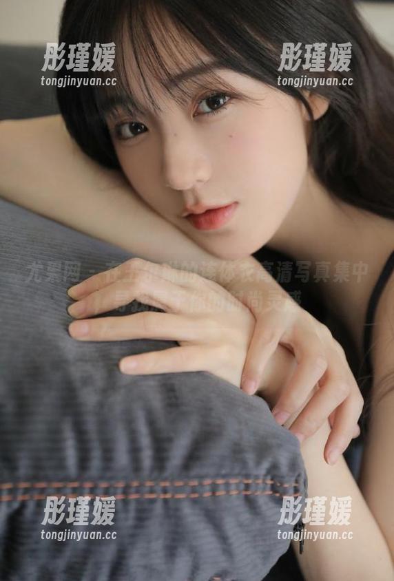尤果网 - 在王尔琳的连体衣高清写真集中，寻找属于你的时尚灵感