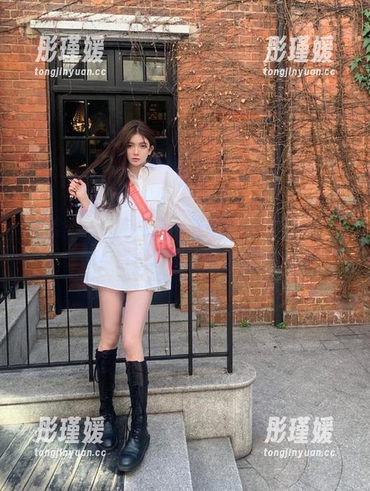 尤果网 - 在阿依努尔瓦娅的瑜伽境界中，原图与套图展现无限的想象空间