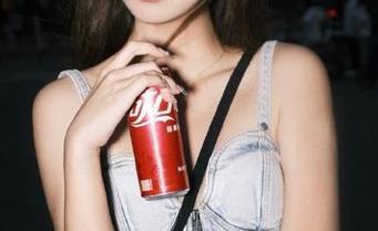 尤果网 – 颜亦汐居家写真集重磅更新，记录生活中那些容易被忽略的小美好