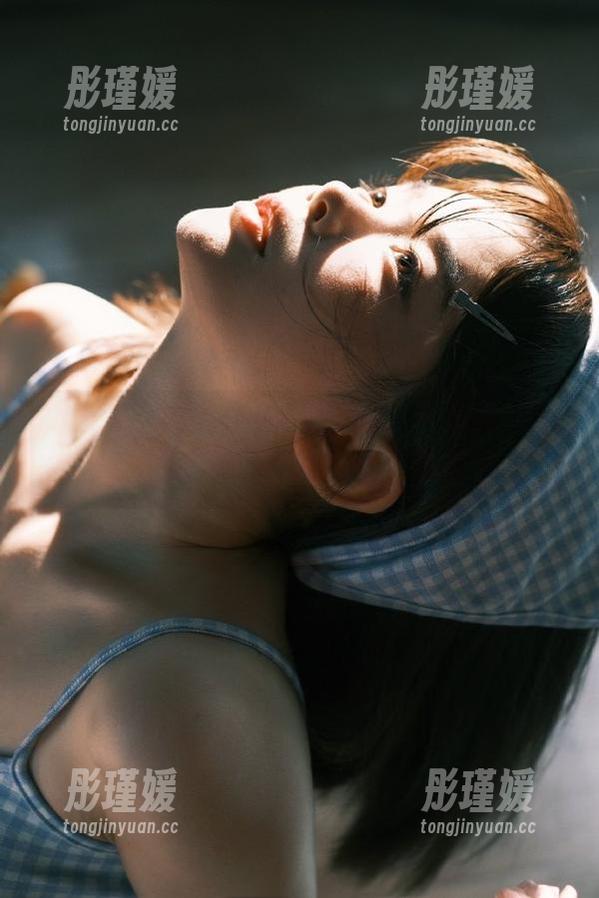 尤蜜荟 - 一睹为快！定制Egg-尤妮丝女神写真，独特图片让你心动不已