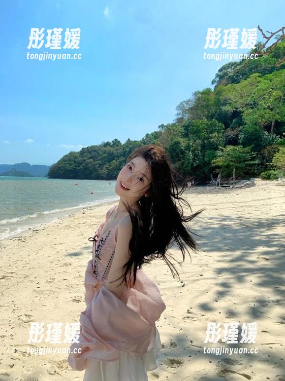 尤蜜荟 - 在线发掘：允尔的油亮写真图集，定格每一个动人的瞬间