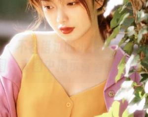 尤蜜荟 – 不容错过的小海臀Rean水手服美图，套图中揭示青春的无限魅力