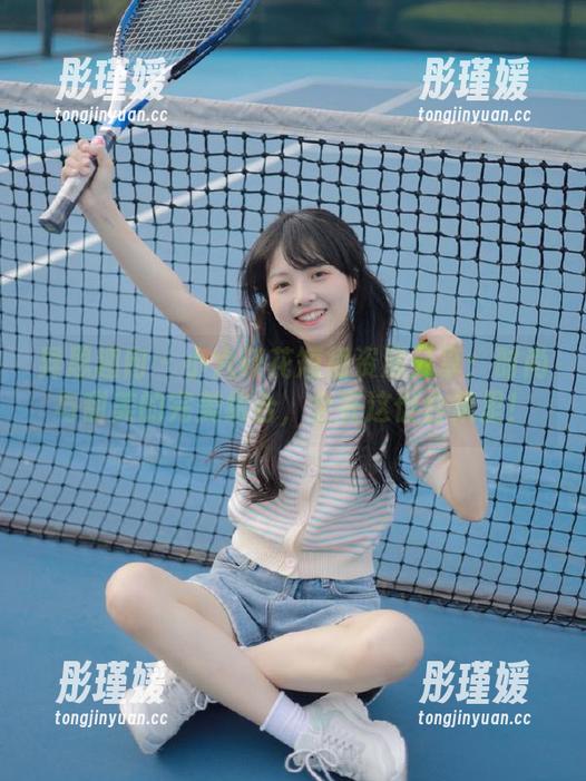 异思趣向 - 小六碎花短裙资源分享：时尚与甜美的完美结合，全在这份合集里！