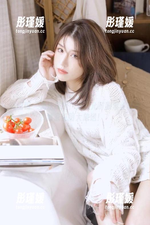 微密圈 - 无法抗拒！张思允制服黑丝写真独家美图大放送！