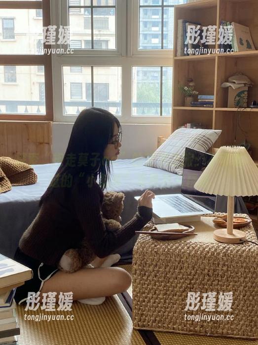 探索“抱走莫子aa”的艺术之旅：不可错过的“小脑斧”写真照片精选