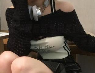 推女神 – 张美荧最新私拍美腿合集，解锁独特魅力与性感姿态的完美结合