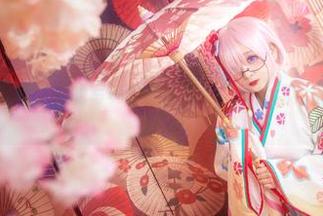 走进高清日奈娇学姐的写真作品世界，发现她背后的故事与灵魂。